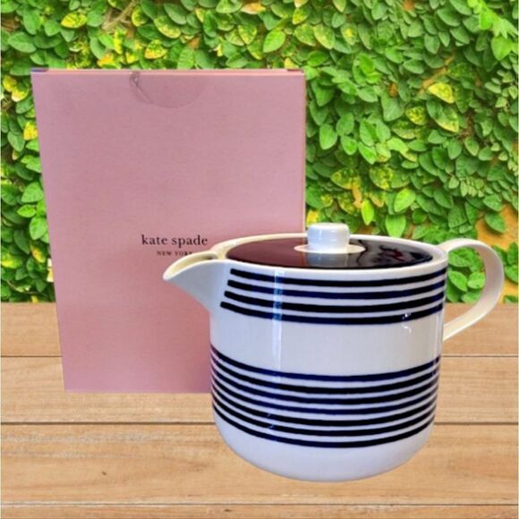 Kate Spade Lenox Charlotte Street White Blue Porcelain Tea Pot & Pink KS Box NWT - Picture 1 of 16